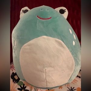 NWT! Novi Squishmallow